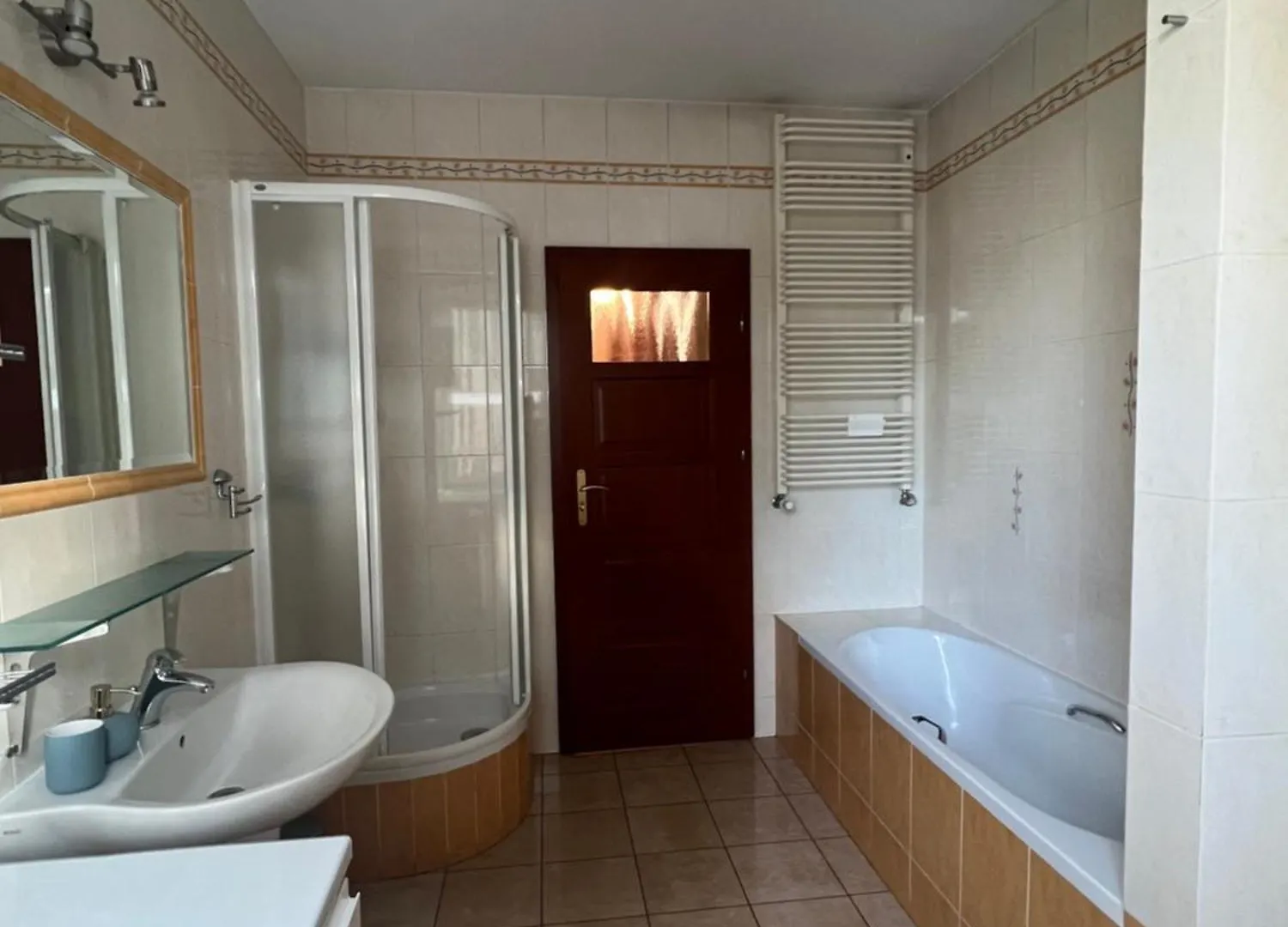 Apartamento Duzy Przestronny Apartament Z Darmowym Parkingiem I Dwoma Balkonami Varsovia Polonia